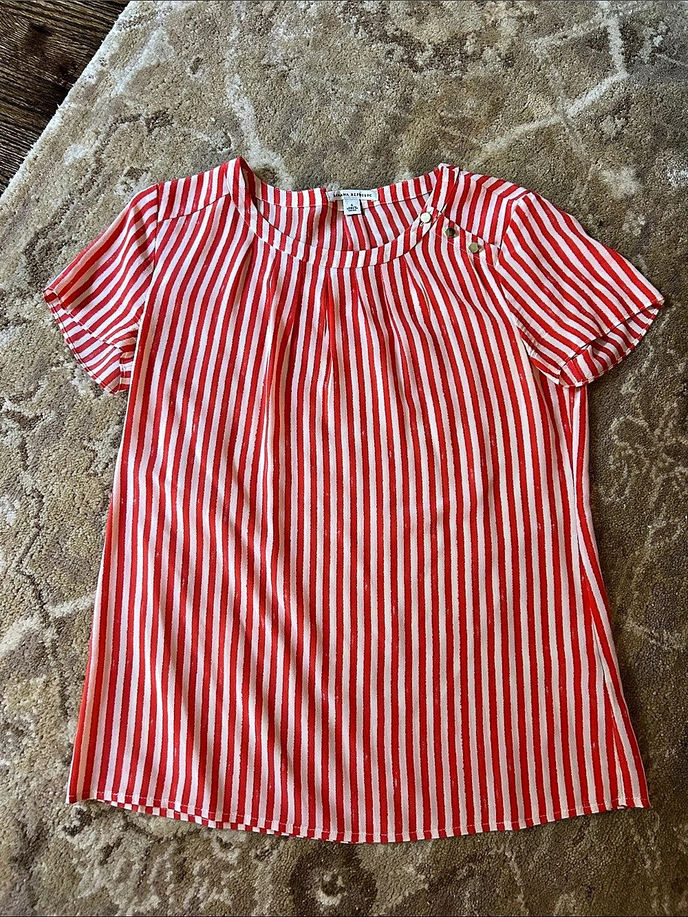 Banana Republic Striped Short Sleeve Blouse in Red & White Size 4 Like New